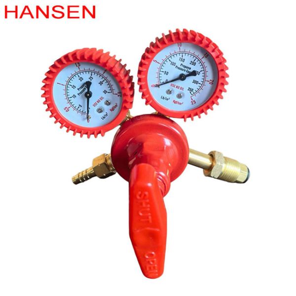 Adjustable Propane Gas Regulator with Integrated Pressure Gauges for LPG Cylinders