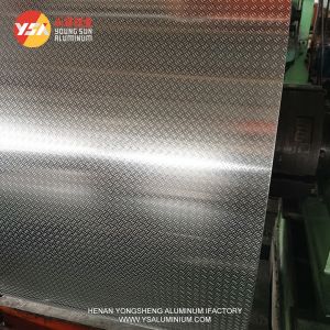 Стуковый алюминий 0,3-0,8 мм оранжевая кожура рельефный лист 1000 серии