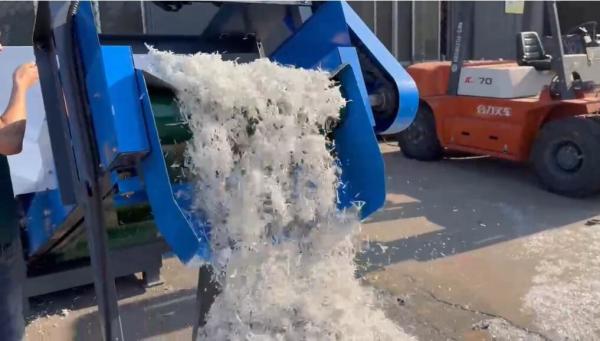 Máquina de corte de monofilamentos de plástico PP PE, fácil alimentação PET Máquinas de trituração de monofilamentos com alta eficiência de trabalho