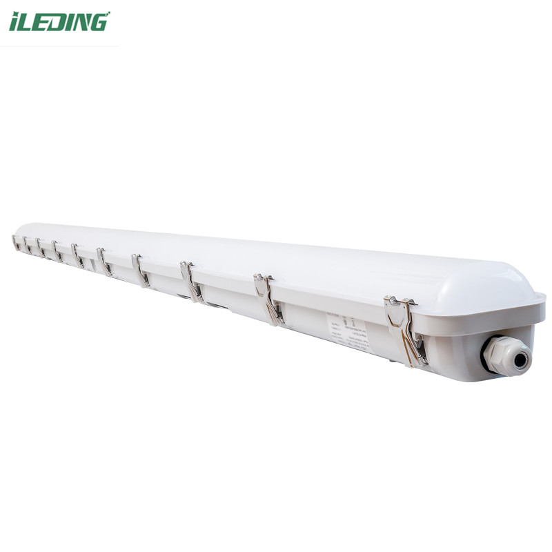 PC Material 8FT 110W LED Vapor Tight Tri Proof Light IP66 NEMA 4X For Farm Car Washing