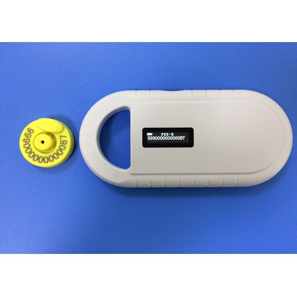 Non - Toxic TPU Cattle / Sheep Ear Tags For Livestock Management , Yellow Color