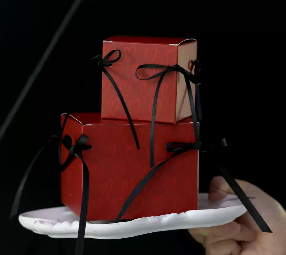 Custom Pink Wedding Candy Box Chocolate Bread Box Bow Gift Folding Box Wedding Table Candy