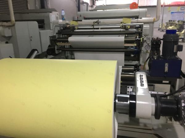 Custom Printed Logo Labels for Packaging Vinyl Waterproof Sticker Printing Roll Label Round Stickers