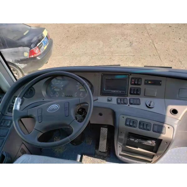 Двойные двери Zk6122 мест 2016 год 51 использовали автобусы Yutong с новым пробегом места 30000km