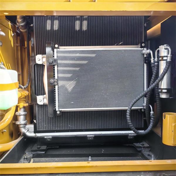 Excavatrice active Sany SY215 dans la machine à soupape hydraulique originale Poids 21000 KG