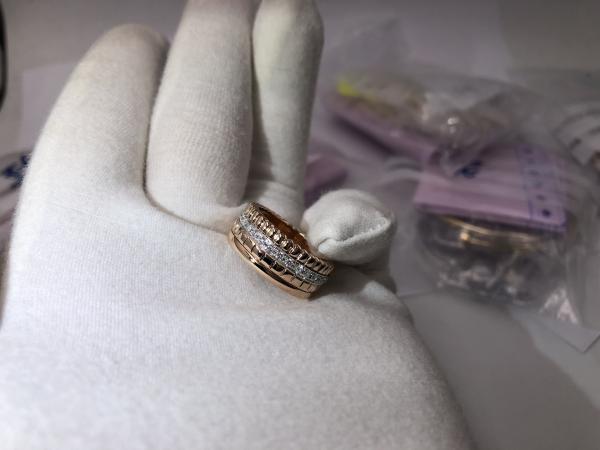 diamonds ring  18kt gold   with yellow gold or white gold