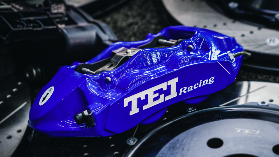 Front 6 Piston And Rear 4 Piston Caliper With E-brake Caliper BBK Auto Brake System For BMW 6 Series GT 20 Inch Rim