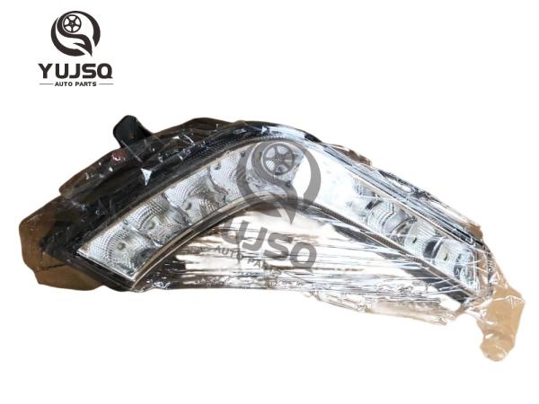 Automobile Front Right Fog Light 1017031589 For GEELY EC7