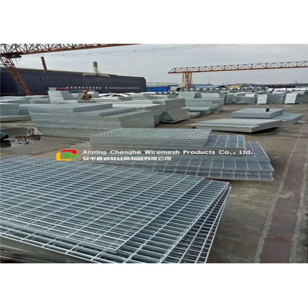 Rigid Pressure Locked Steel Grating , Bearing Bar Metal Grates For Decks