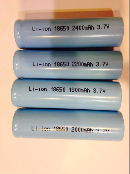 Batterie d'ion de lithium rechargeable à hautes températures