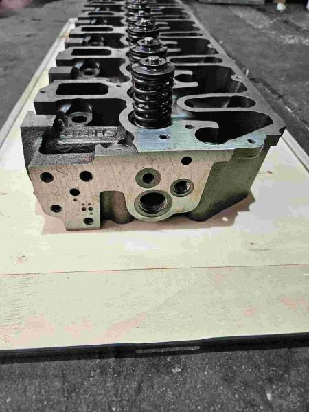 0429-1729 Cylinder Head Assembly Volvo D7d Engine Head Cylinder