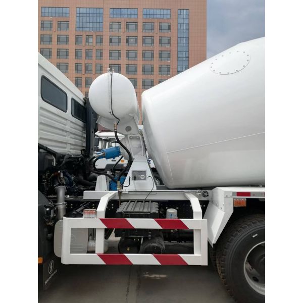 New Heavy Duty Shacman FAW HOWO LHD/Rhd 400HP 371HP 6X4 Tractor Truck Dump Tanker Mixer