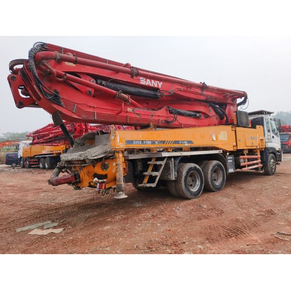 Used Sany 40-meter Concrete Pump Truck Adopts Isuzu Chassis, Which Is Economical And Affordable