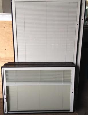 64*22size blinds between tempered glass 1 thickness Belt drive instead of rope