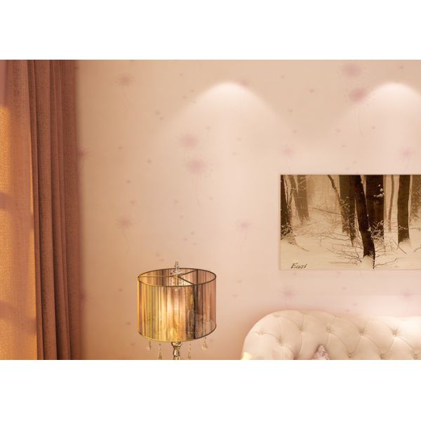 Съемные нутряные обои живущей комнаты с пурпуровым флористическим светом картины - пурпуром