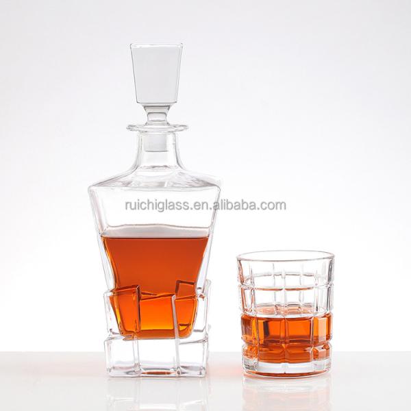Bebidas industriais garrafa de vidro de uísque transparente de 500 ml com design personalizado