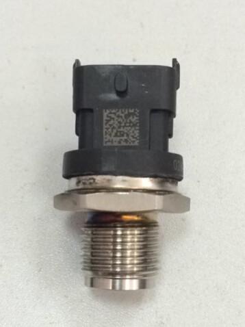 Common Rail Pressure Sensor  0281002937 FUEL Rail PRESSURE SENSOR  2.4 D5 TDI D Holden 1.3 1.6 1.9 2.0