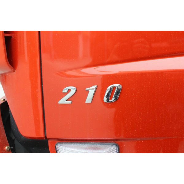 210HP Euro4 Dongfeng Cummins Camions DFL1160B5 6x2 Cargo Truck