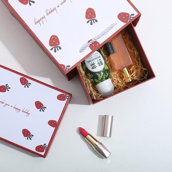 Strawberry Pattern Lipstick Luxury Gift Box Packaging For Valentines Day