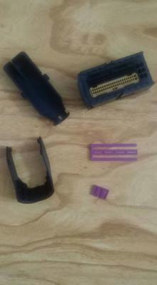 TYCO-AMP-TE CONNECTIVITY 1-1355125-1 for car carrier housing 94 pos ROHS