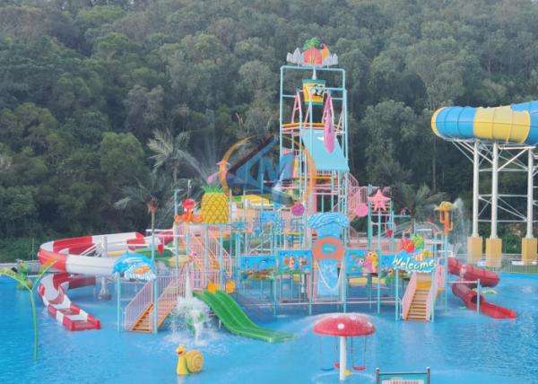 8x6m Dimension Plastic Slide Water Park Playground for Kids Family Interaction