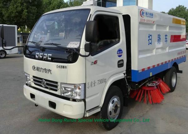 DFAC Truck Mounted Vacuum Street Sweeper With Cleaning Brushes 4000L Refuse