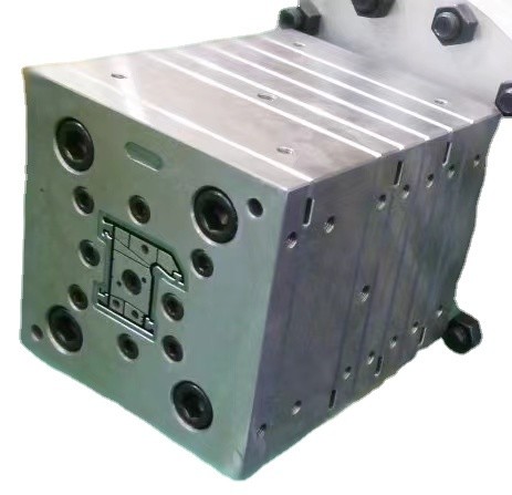 Window and Door PVC Profile Extrusion in Silver Finish with 3CR17 Mould Material