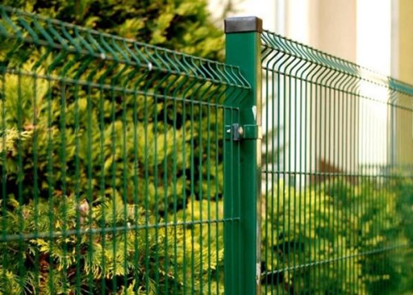Security Welded Steel Wire Fencing / Triangle Bending Garden Mesh Fence