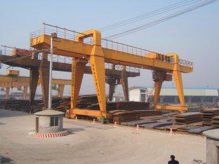 Double Beam Manual Travelling Gantry Crane / 120t - 32m - 22m /
