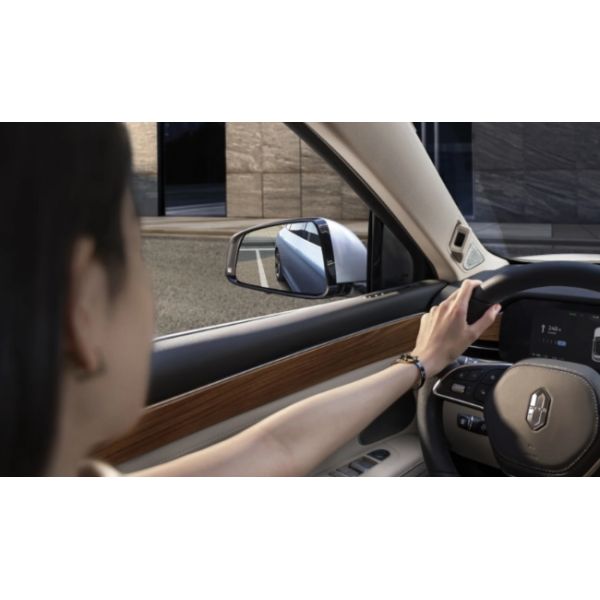 Aito M5 EV SUV The Perfect Combination of Performance and Efficiency from 's Top