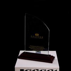 Customized shape laser engraving logo foil gold silver wooden base trophy