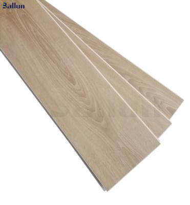 ПВХ-полы в Чжэцзян СПК виниловые напольные плитки с деревянным дизайном и толщиной 3,5-8 мм