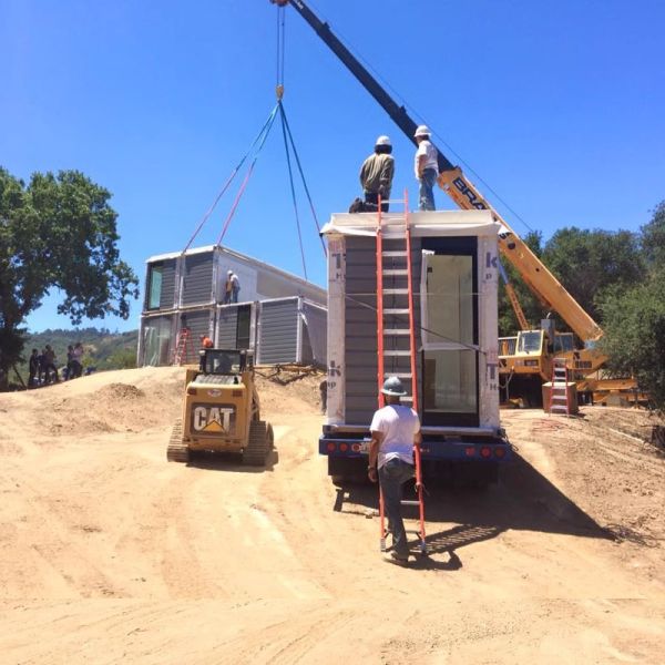 Villa 12 X 3 X 3m Modular Prefabricated House Light Steel Structure Energy Efficiency