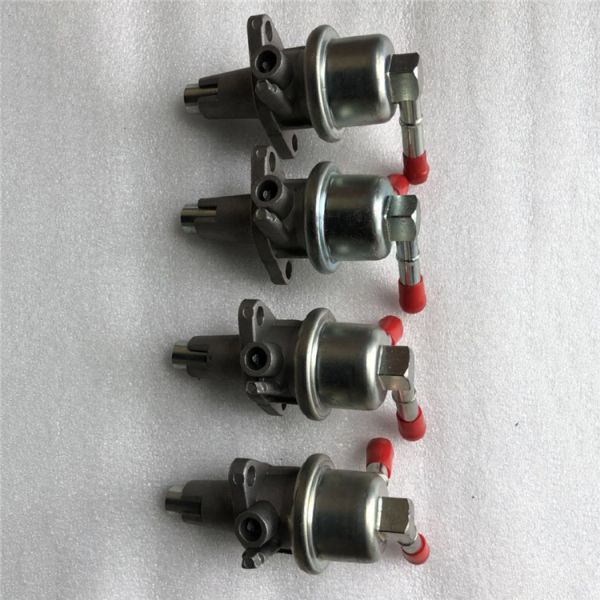 Насос для подачи топлива 17121-52030 экскаватора Kubota V2203