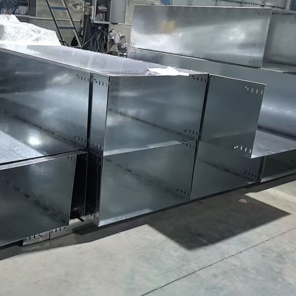 Screws Installation Method Galvanized Wireway Cable Tray For Indoor Outdoor Wire Organization