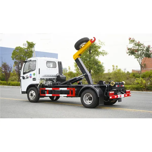 Dongfeng Hook Arm Garbage Truck for Efficient Waste Management