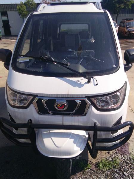 China Brand YaoLon Motorcycle 250cc Closed Body Kavaki Tuk Tukcooter Mototaxi Passenger Tricycle Petrol Type