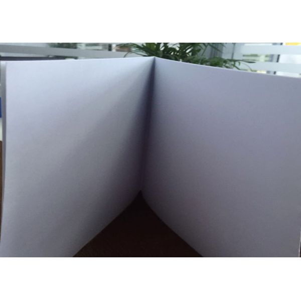 Бумага офсетной печати Воодфре бортовой белой высокосортной бумаги 2 Ункоатед в 53гсм - 80гсм