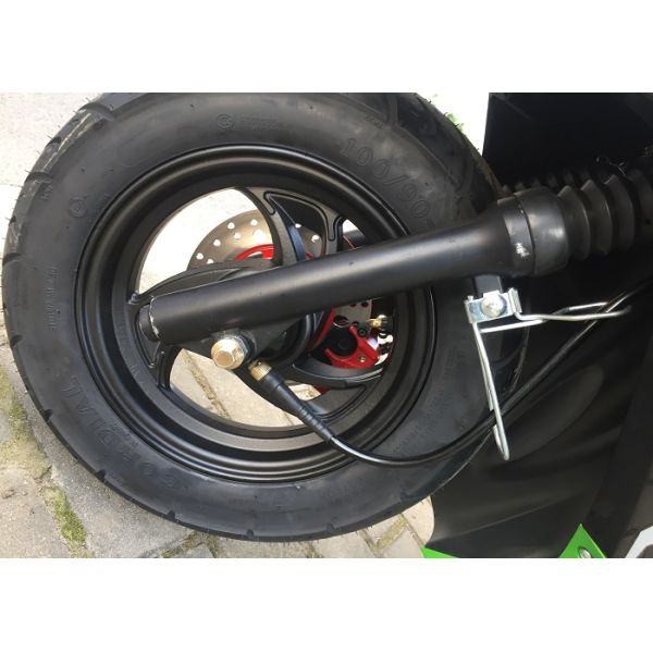 Brushless Gasoline Powered Motor Scooters 1230 Mm Wheel Base 4 Stroke