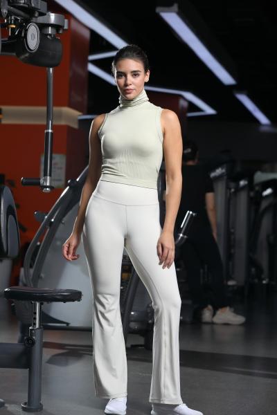 Ladies Turtleneck Crop Top Compression Fit Built In Bra Elastic Bottom Band