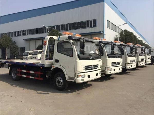 4 - 5 Ton Flatbed Wrecker Tow Truck / Hydraulic Right Hand Drive Truck