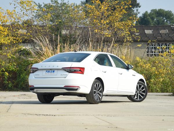 Electric Driver's Seat Adjustment 2024 Skoda Superb TSI 280 AWD SUV for Volkswagen