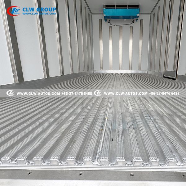 I-SUZU ELF KV600 Refrigerated Truck Hygienic & Durable Design for Cold Chain Delivery
