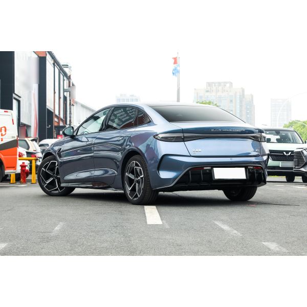 Durable BYD Seal Electric Car SUV 230KW 700KM Range Long Endurance Version