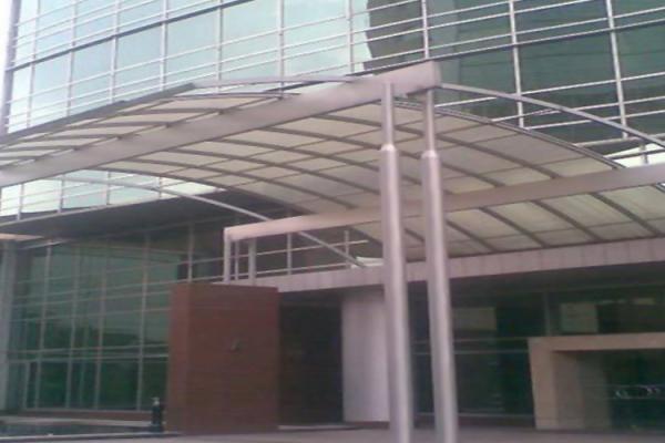 Safe Reliable Stainless Steel Awning , Commercial Metal Canopy Filter 99% Ultraviolet Rays