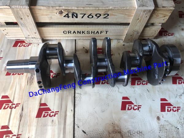 Le vilebrequin de CAT 3304 d'un moteur 4N7692 a forgé le type 4 vilebrequin d'excavatrice