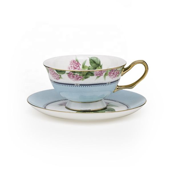 Розовый цветочный дизайн фарфоровые чашки декаль роскошный кофе чайная чашка и тарелка с красочным ободом