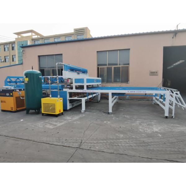 Double Wire Mesh Fencing Machine