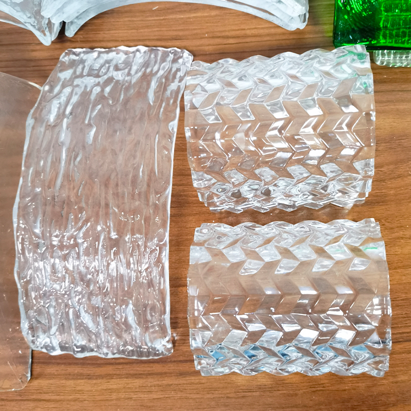 The Radiant Choice—Crystal Tube Fused Art Glass, Illuminating Spatial Aesthetics