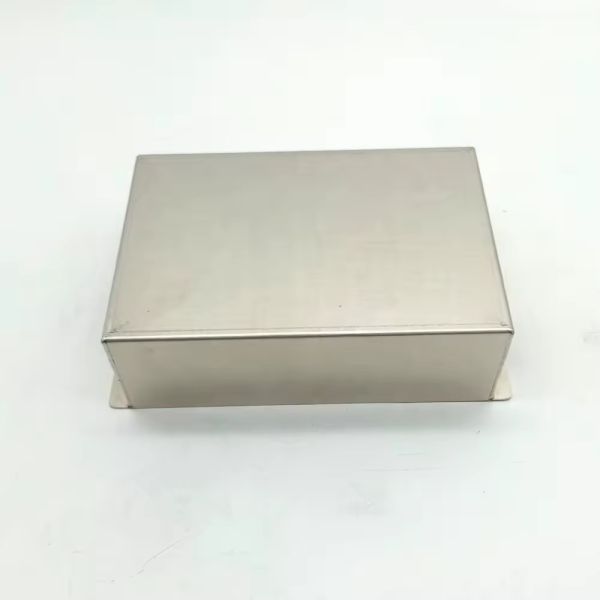 Процесс Металлические детали Алюминиевый сплав 5052 Нержавеющая сталь SPCC Лазерная резка Сгибание Сварка Сервисный лист Металл Fabricati